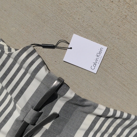 SOLD 💐Calvin Klein women's sheath dress grey white striped - Picture 3 of 8